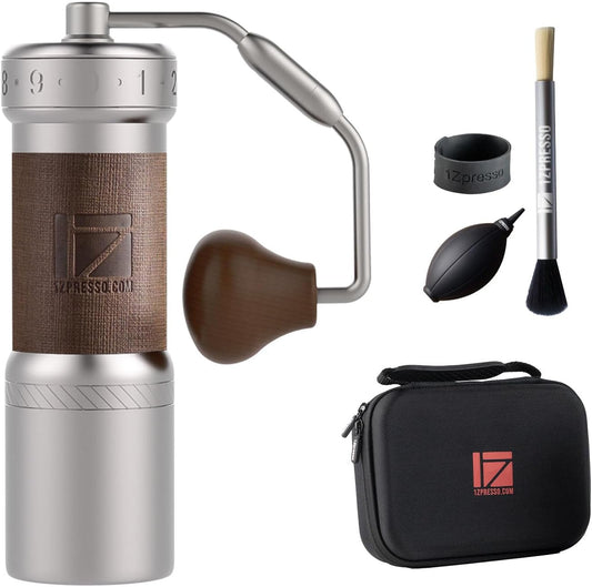 1Zpresso Macinacaffè manuale K-Ultra Argento con custodia per il trasporto, Macina conica in acciaio inossidabile con consistenza di montaggio, manico pieghevole, impostazione numerica esterna(K-ultra Argento Con Custodia)