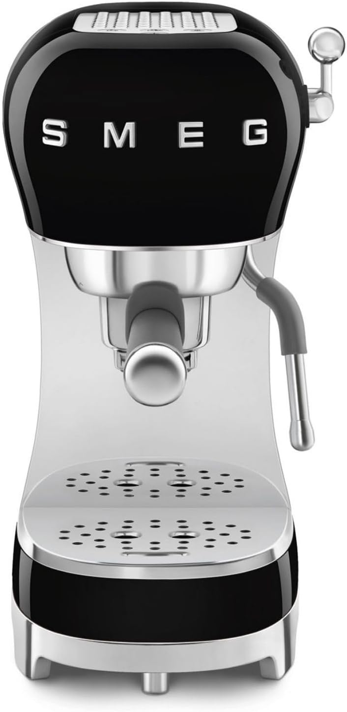 Smeg, Macchina da Caffè Espresso Manuale ECF02BLEU, Made in Italy, Cappuccino System, Thermoblock, Tazze Grandi e Funzione Caffè Doppio, Made in Italy, Dimensioni Compatte, 1350W, Nero(Nero)